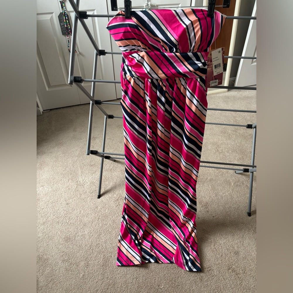 Emerald Sundae Pink and Navy Strapless Dress